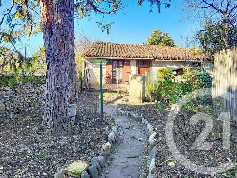 Venez découvrir cette maison T4 de 150m², avec dépendanc....