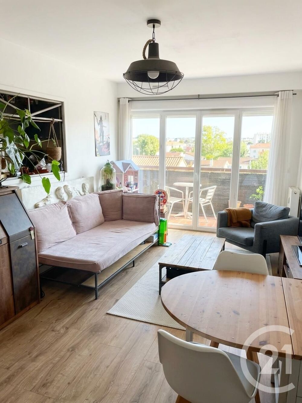 Situé dans une petite copropriété calme, au c½ur d'une r....