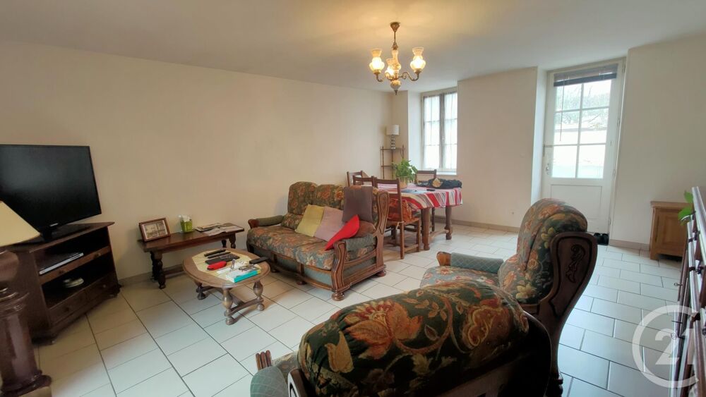 location Maison - 4 pièce(s) - 105 m² Sancoins (18600)
