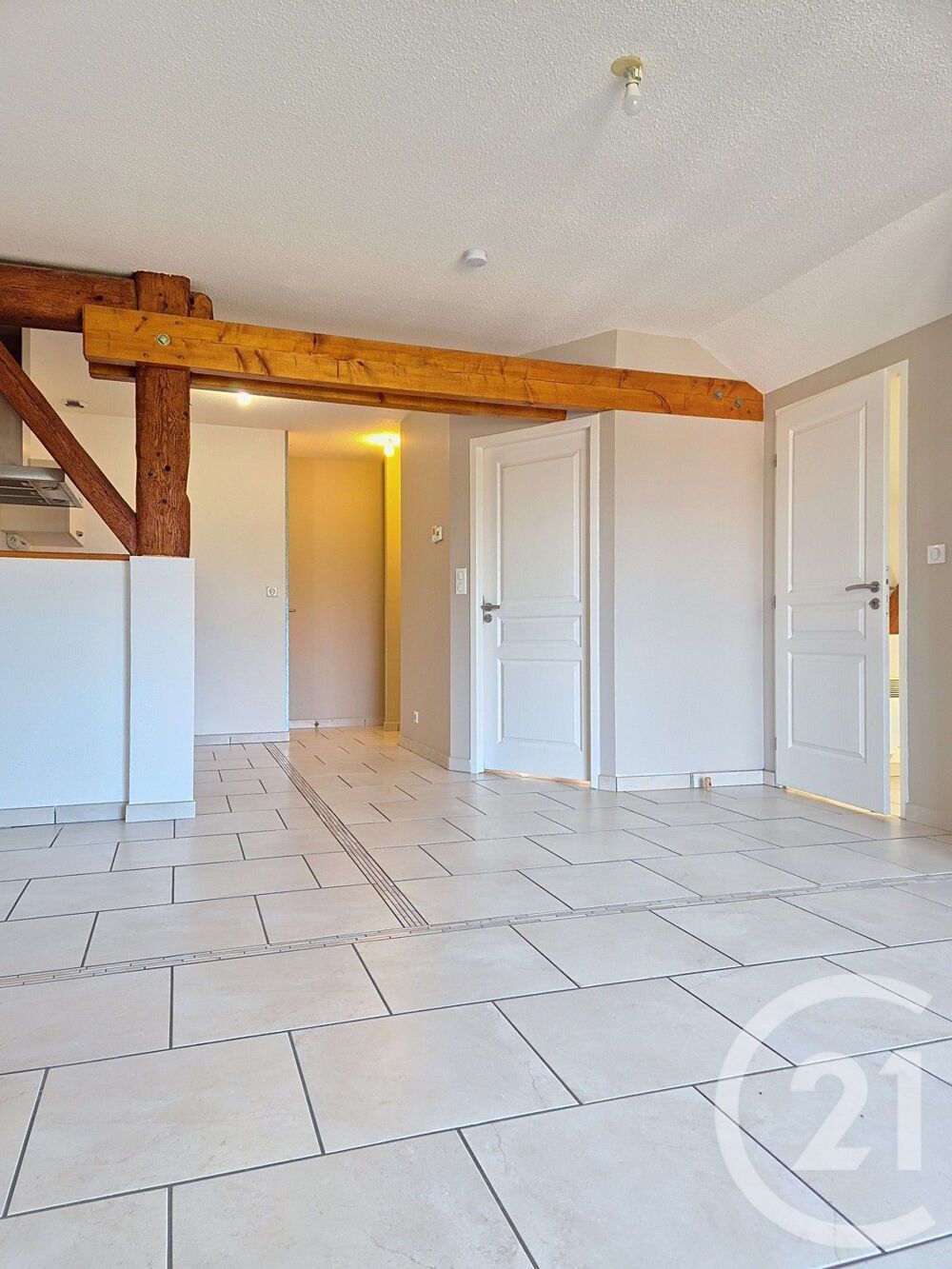 location Appartement - 2 pièce(s) - 48 m² Morbier (39400)
