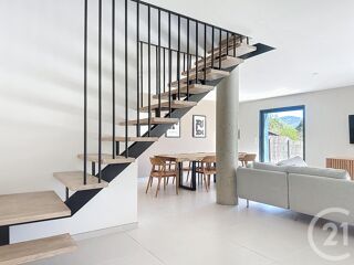  Maison � vendre 6 pi�ces 228 m�