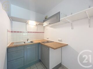  Appartement à louer 1 pièce 33 m²