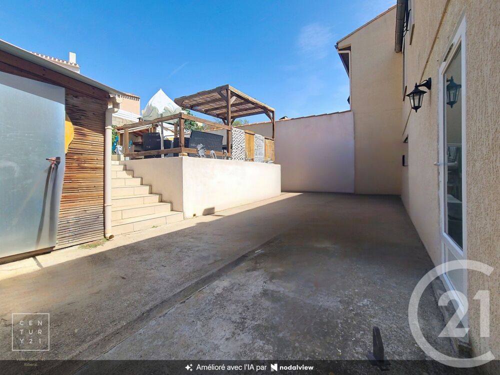 MAISON 3 FACES SUR TERRAIN DE 461M2, PISCINE ET GRAND GA....