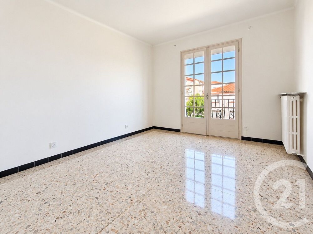 À VENDRE T4 95 m² avec jardin & garage Le Clos Banet<b....