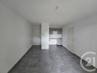  Appartement à louer 2 pièces 37 m²