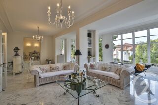  Maison � vendre 8 pi�ces 254 m�