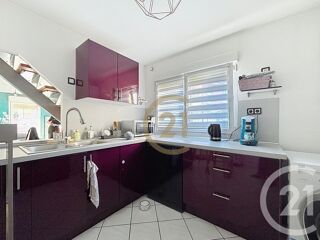  Appartement à louer 3 pièces 61 m²