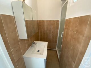  Appartement à louer 3 pièces 40 m²