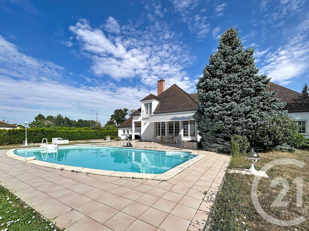 vente Maison - 7 pièce(s) - 350 m² Saint-Gérand-le-Puy (03150)