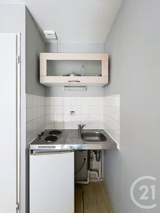  Appartement à louer 1 pièce 17 m²