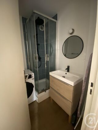  Appartement à louer 4 pièces 67 m²