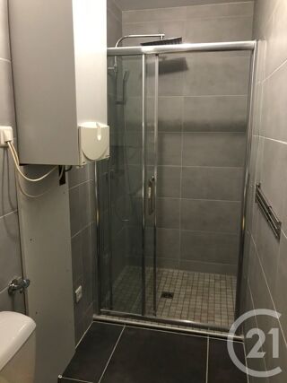  Appartement à louer 2 pièces 35 m²