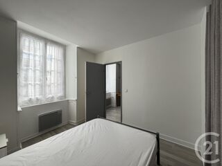  Appartement à louer 2 pièces 34 m²