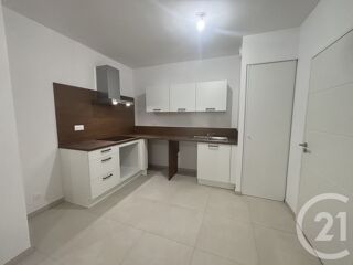  Appartement à louer 2 pièces 62 m²