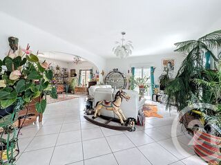  Maison  vendre 6 pices 270 m