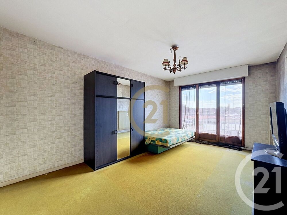 vente Appartement - 4 pièce(s) - 81 m² Luxeuil-les-Bains (70300)
