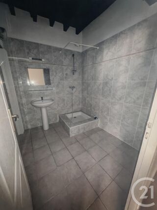  Appartement à louer 3 pièces 51 m²