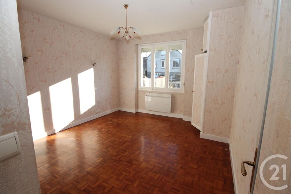 location Maison - 6 pièce(s) - 132 m² Beauce la romaine (41240)