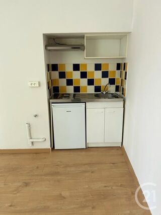  Appartement à louer 1 pièce 26 m²