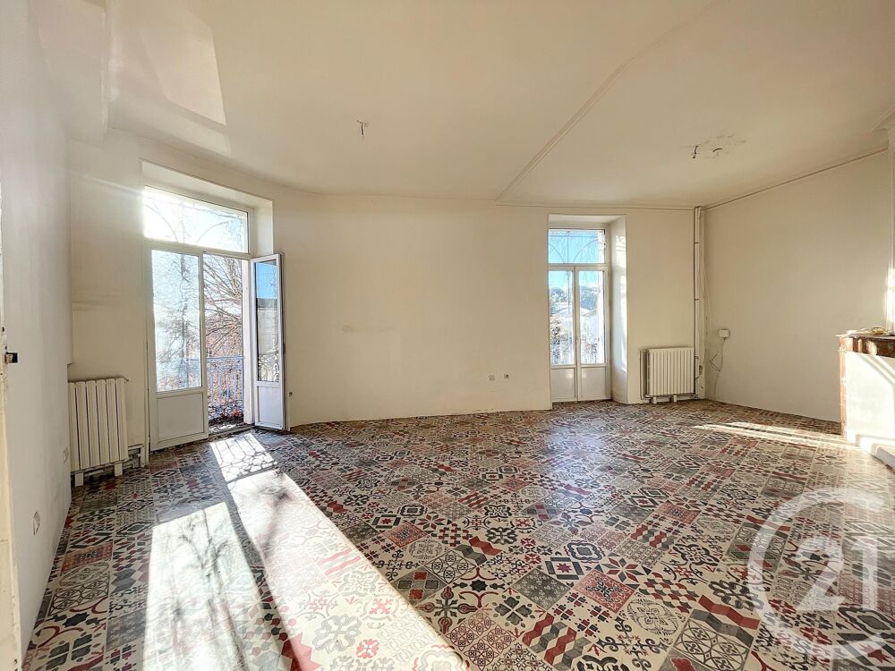 Au centre du village, venez découvrir cette maison de vi....