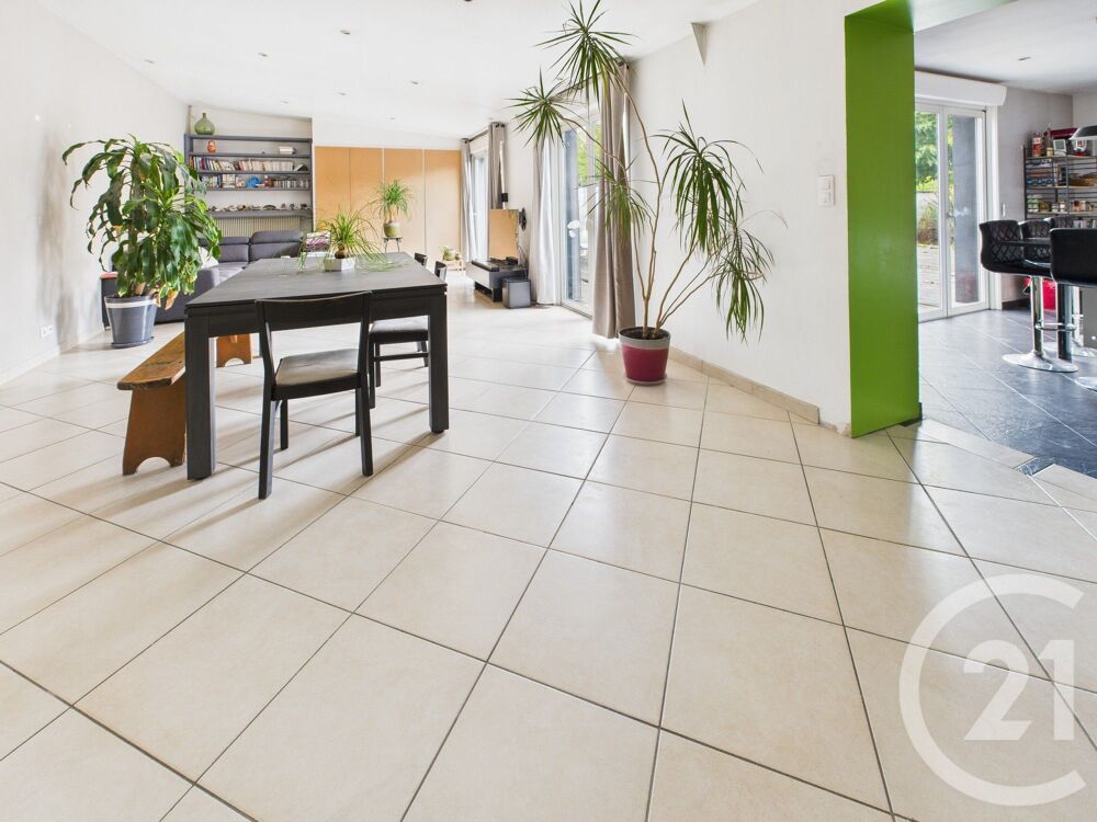vente Maison - 5 pièce(s) - 179 m² Villenave-d'Ornon (33140)