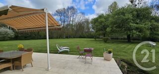  Maison à vendre 15 + pièces 1181 m²