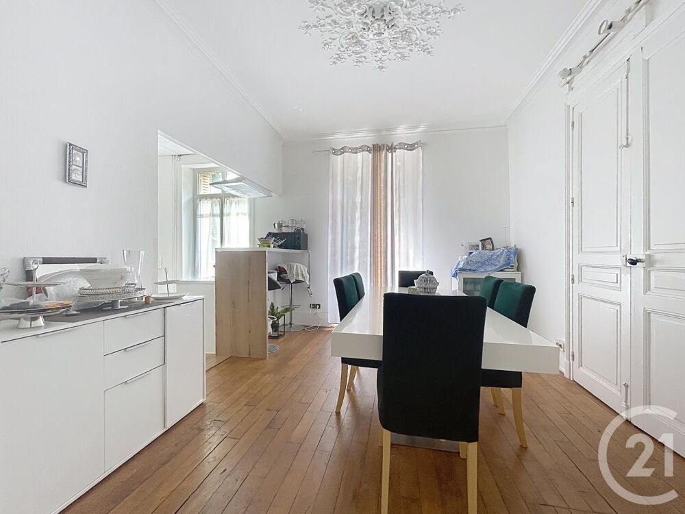 Dans le c½ur d'Épinal, cet appartement de 100m² vous acc....