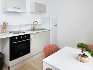 Appartement à louer 2 pièces 34 m²