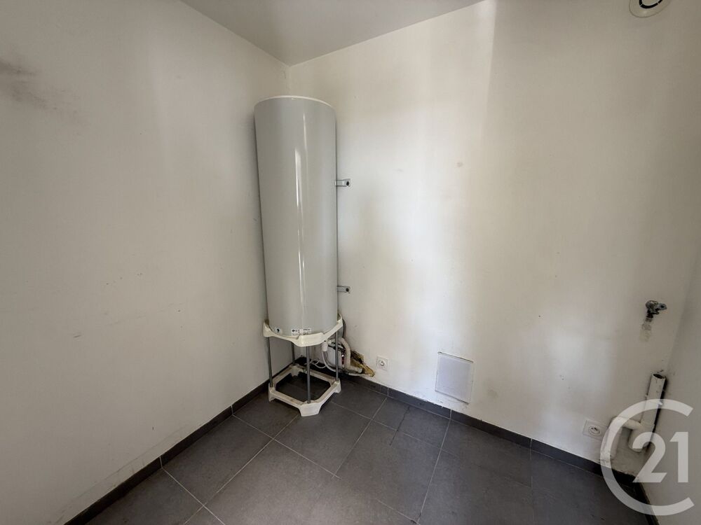 location Appartement - 4 pièce(s) - 74 m² Égreville (77620)