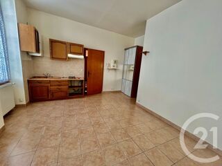  Appartement à louer 2 pièces 33 m²
