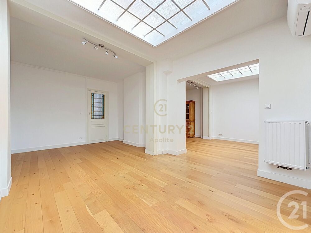vente Maison - 6 pièce(s) - 210 m² La Madeleine (59110)