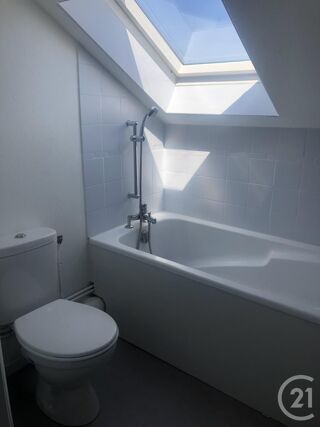  Appartement à louer 1 pièce 30 m²