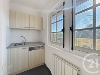  Appartement à louer 4 pièces 86 m²