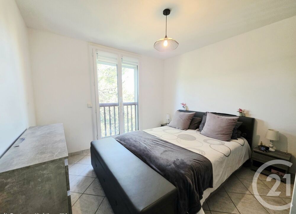 ISTRES, Century 21 Cabinet Corvaja vous propose ce T4 de....