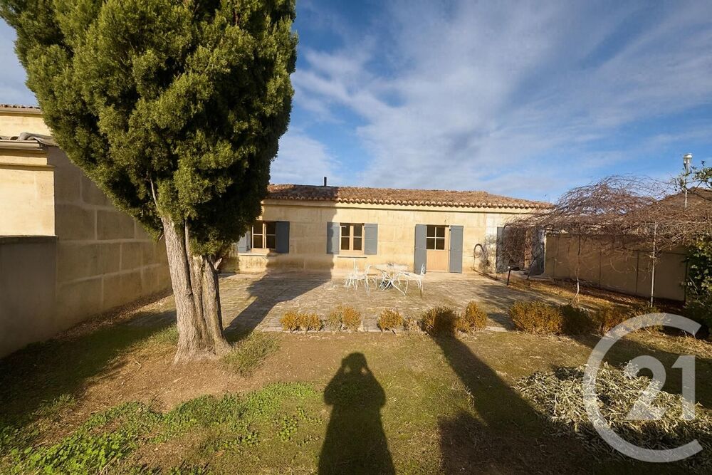 Au c½ur de Castillon-du-Gard, laissez-vous séduire par c....