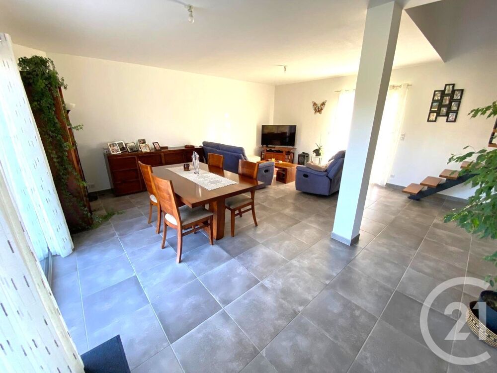 vente Maison - 7 pi�ce(s) - 184 m� Grayan-et-l'H�pital (33590)