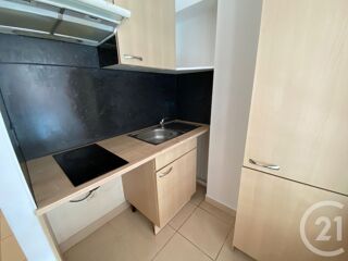  Appartement à louer 1 pièce 25 m²