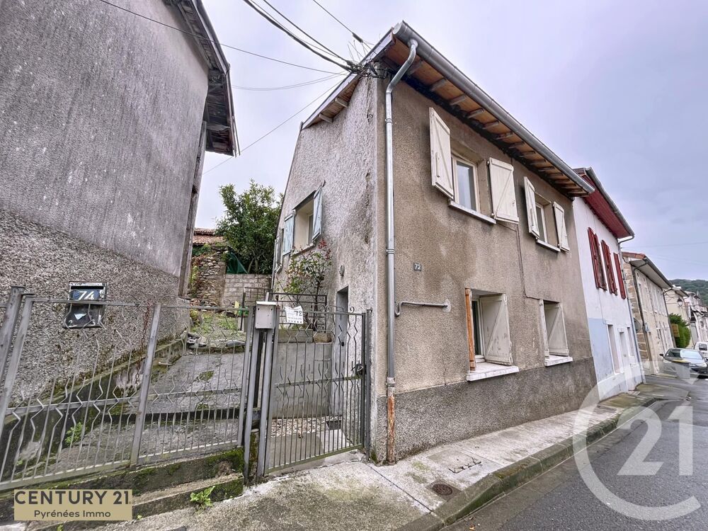 « ENSEMBLE DE 2 MAISONS » Dans le village agréa....