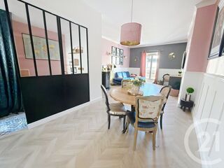  Appartement à louer 4 pièces 97 m²