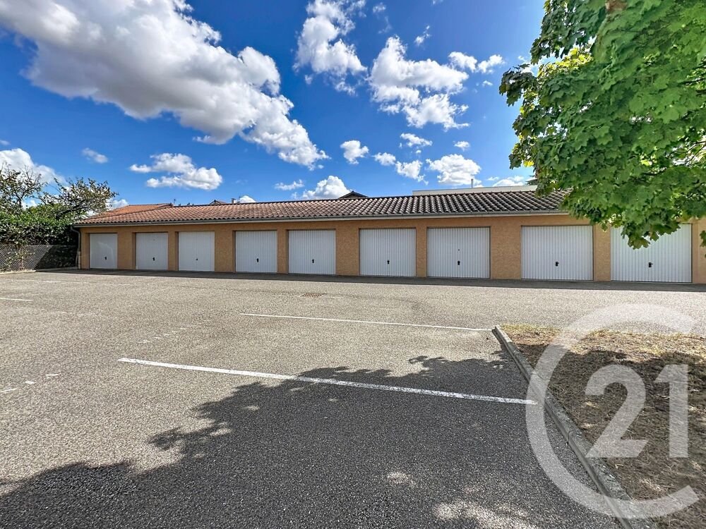 CORBAS A DEUX PAS DU CENTRE VILLA MARIE Dans une....