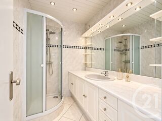 vente Appartement - 3 pièce(s) - 65 m² Antibes (06600)
