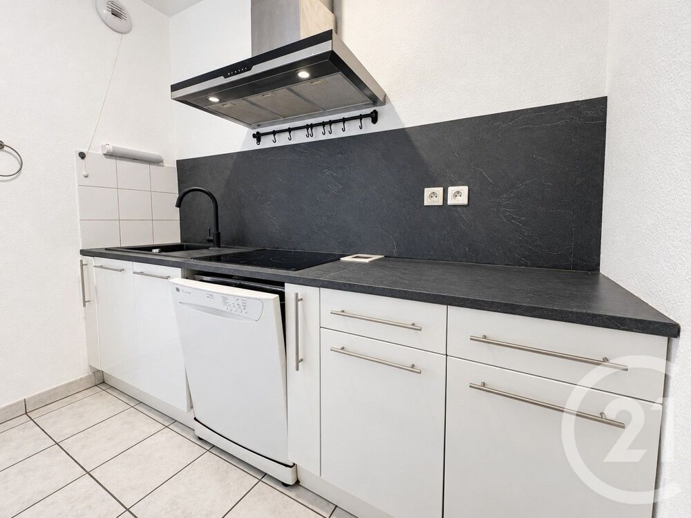 location Appartement - 2 pièce(s) - 54 m² Saint-Quentin (02100)