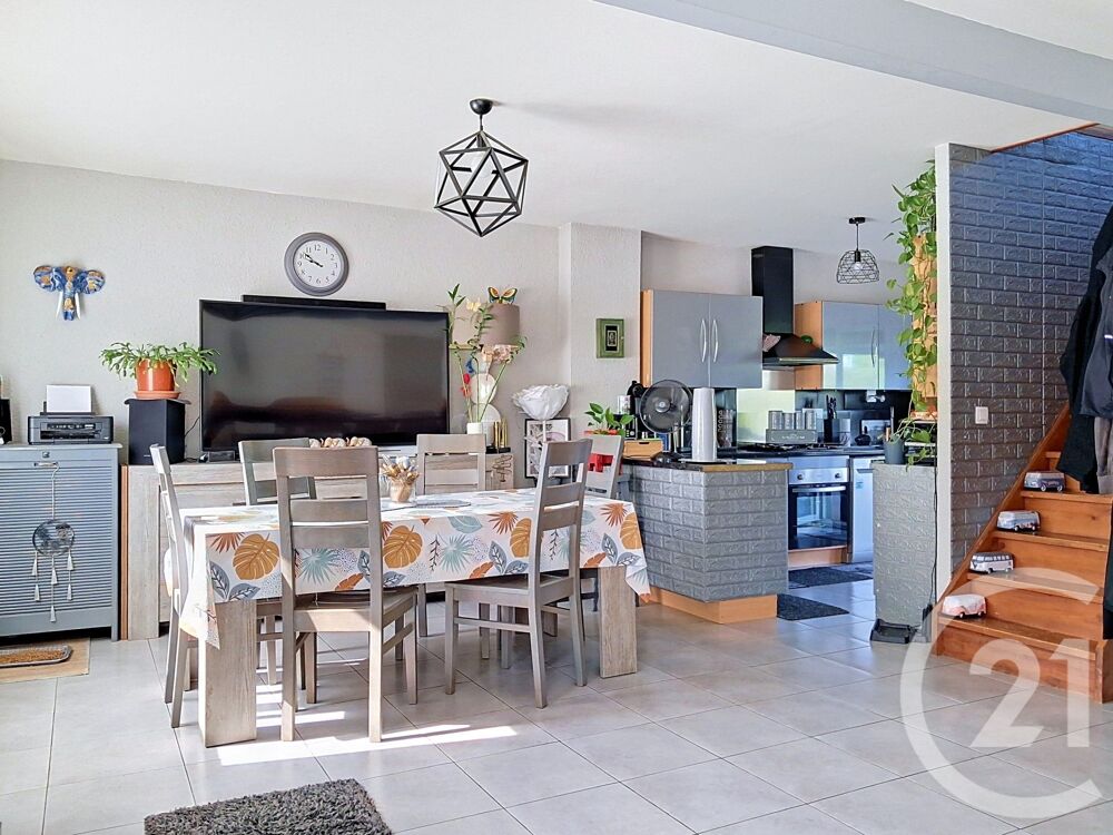 Maison rénovée de 107 m² habitables sur plus de 23 ares ....