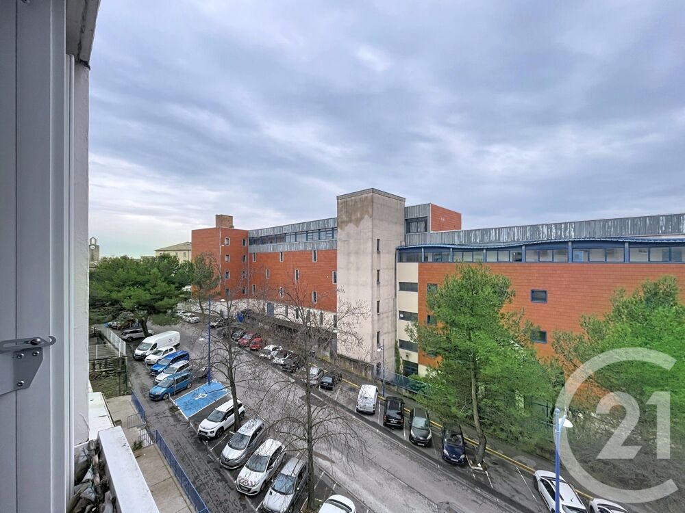 Appartement T3 à vendre en centre-ville de Bagnols-sur-C....
