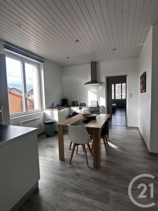  Appartement à louer 2 pièces 63 m²