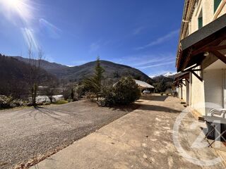  Maison à vendre 15 + pièces 900 m²