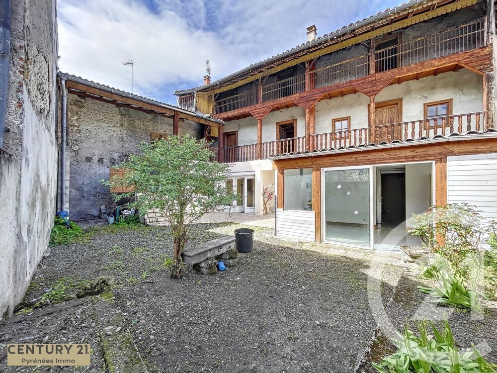 « MON JARDIN SECRET » Cet immeuble chaleureux e....
