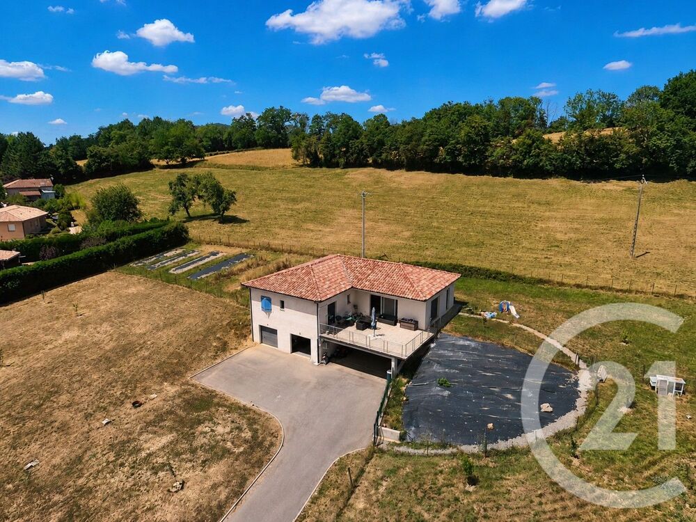 Située sur la commune recherchée de Montjoie-en-Couseran....