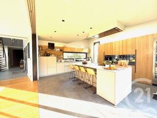  Maison � vendre 9 pi�ces 255 m�