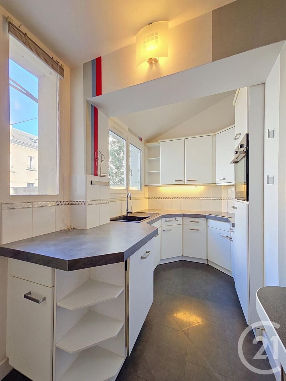 vente Maison - 5 pièce(s) - 143 m² Tours (37000)